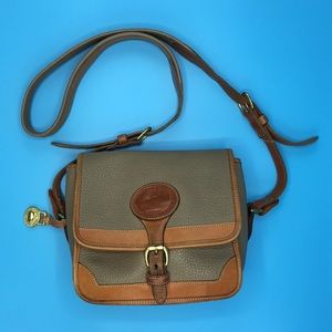 Vintage Dooney & Bourke crossbody bag